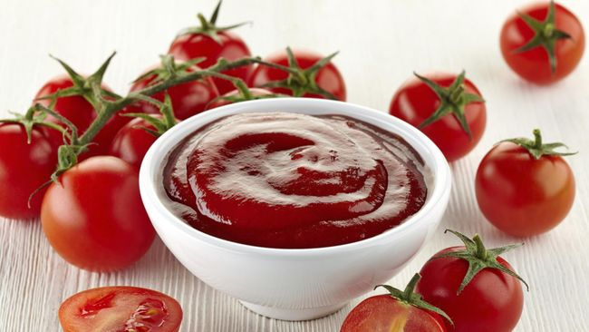 Menghilangkan Karat pada Besi dengan Saus Tomat